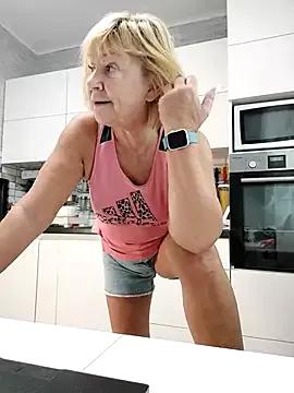 Kittynew60 from StripChat