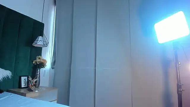 Kittyy_milk_001 from StripChat