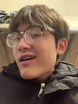 KK-cuteboy on StripChat 