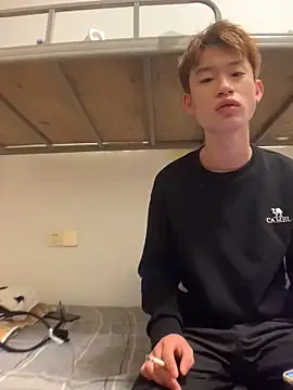 KK-cuteboy on StripChat 