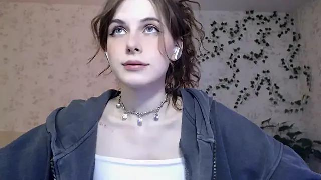 KKarameru from StripChat is Freechat