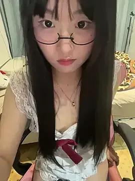 kkkiii889 from StripChat