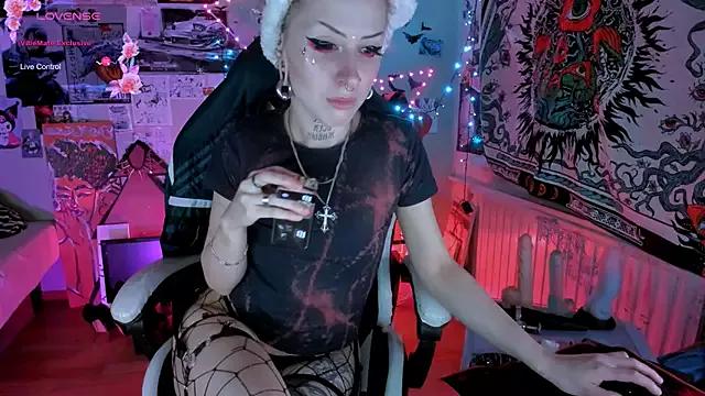 kkkrareX from StripChat