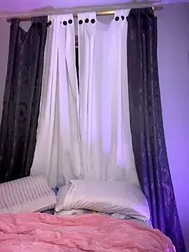 klohe_williamss from StripChat is Freechat