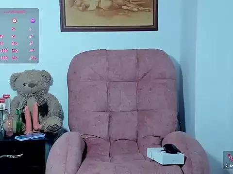 Try our streaming cams variety and talk on a personal level with our adorable girls streamers, showing off their bountiful shapes and dildos.