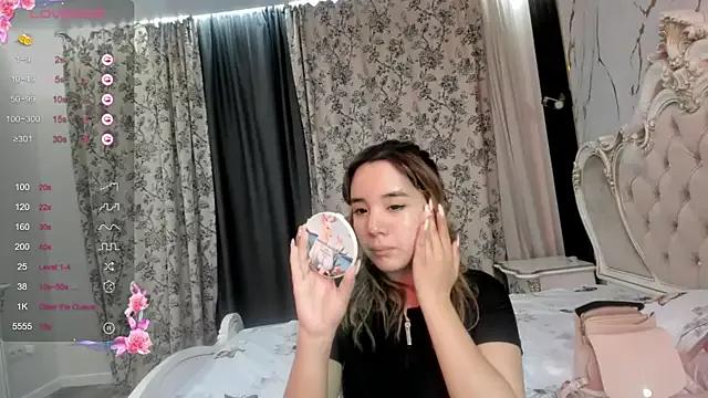 komurosaki from StripChat is Freechat