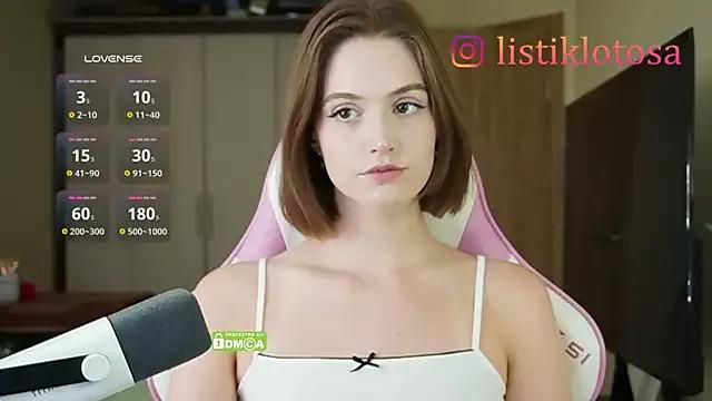 kookome from StripChat