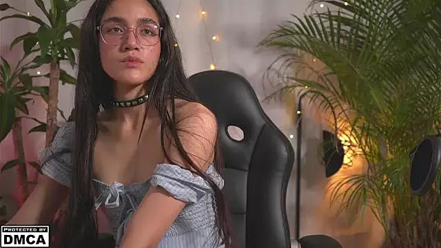 Try our streaming cams variety and talk on a personal level with our adorable girls streamers, showing off their bountiful shapes and dildos.