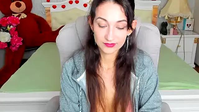 KorriNaughty from StripChat is Freechat