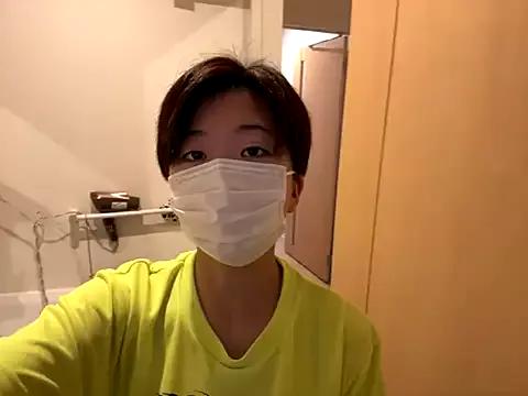 kr_koma55xo from StripChat