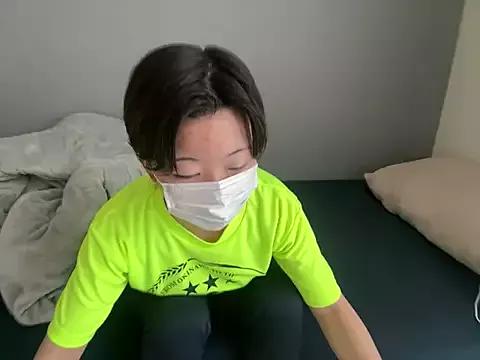 kr_koma55xo from StripChat