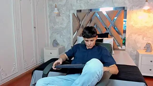 kraven_lust from StripChat is Freechat