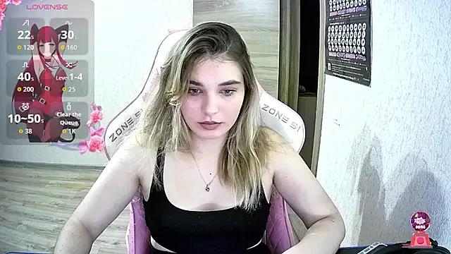 Kris_Moss from StripChat is Freechat