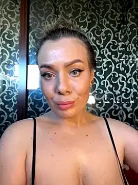 KrisKkiki from StripChat is Freechat