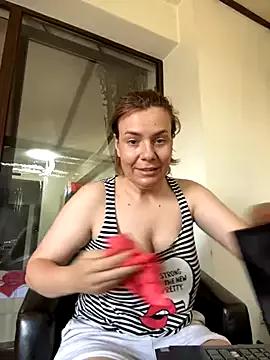 Try our streaming cams variety and talk on a personal level with our adorable girls streamers, showing off their bountiful shapes and dildos.