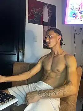 Kriss_Edwards from StripChat is Freechat