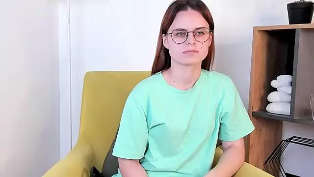 KristieCoxum from StripChat is Freechat