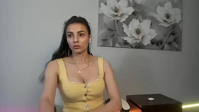 Krisztina_O from StripChat is Freechat
