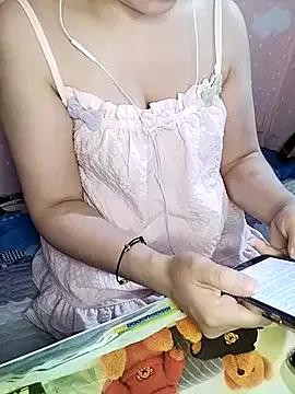 Kuncute from StripChat is Freechat
