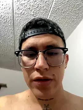 Kurtxxx22 from StripChat is Freechat