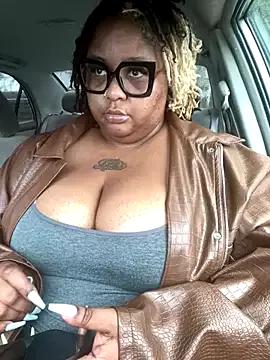 kweenxkarma from StripChat is Freechat