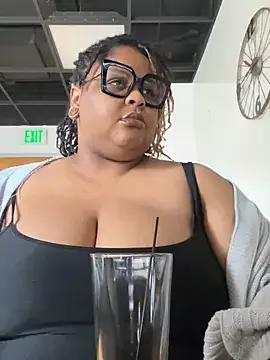 kweenxkarma from StripChat