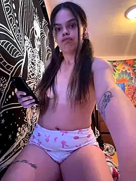 kykyloves from StripChat is Freechat