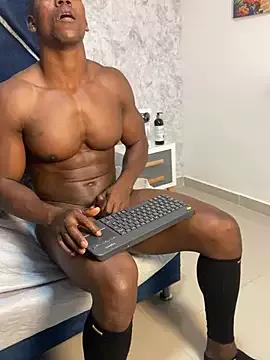 KylerThompson from StripChat is Freechat