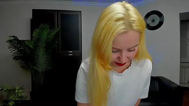KyleyJackson from StripChat is Freechat