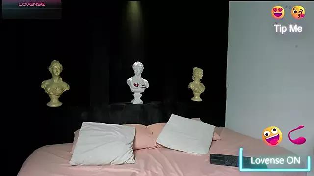 Try our streaming cams variety and talk on a personal level with our adorable girls streamers, showing off their bountiful shapes and dildos.