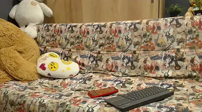 Try our streaming cams variety and talk on a personal level with our adorable girls streamers, showing off their bountiful shapes and dildos.