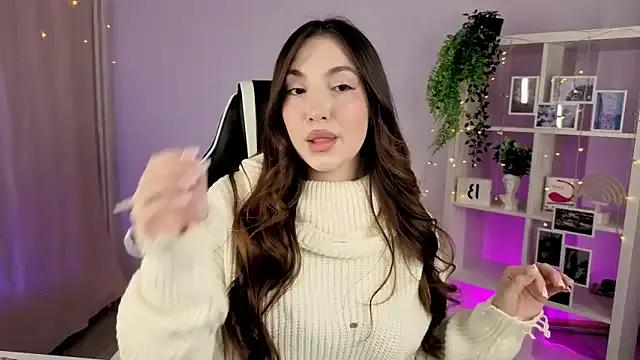 KylieCharm from StripChat is Freechat