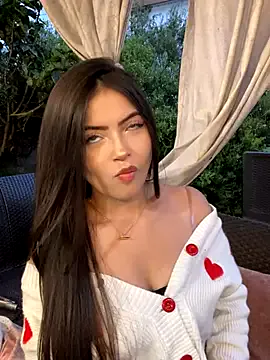 KyliePinkk_ from StripChat is Freechat