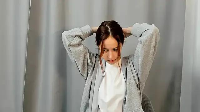 KylieVrable from StripChat is Freechat