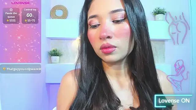 kylieWest7 from StripChat is Freechat