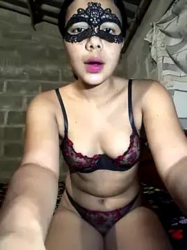 Kyra__Rose from StripChat
