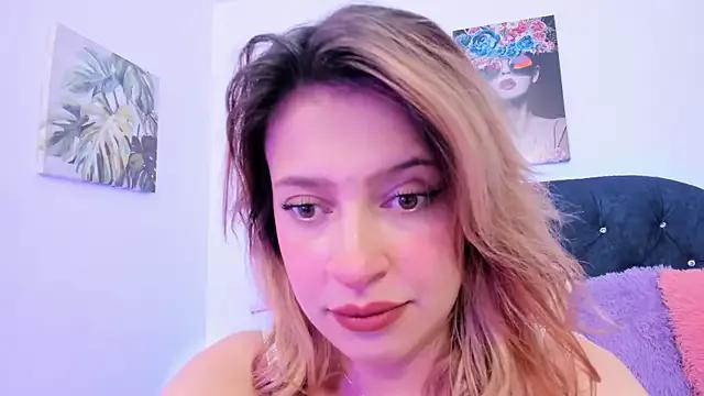 Kyvella_Myric from StripChat is Freechat