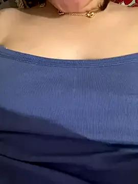 L-LOVE from StripChat is Freechat
