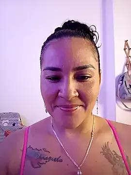 La_chinamarstre from StripChat is Freechat