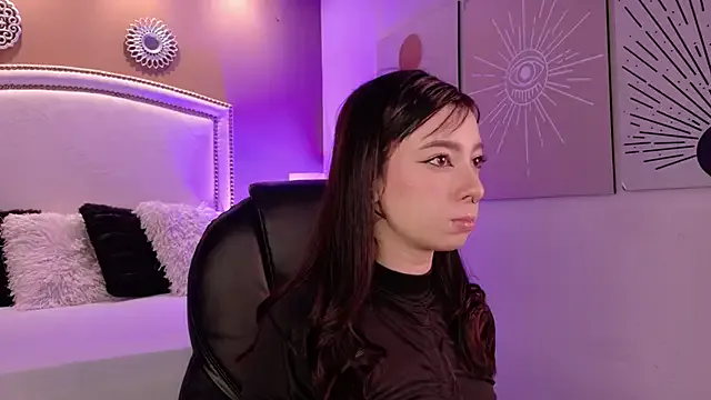 LaadyScarlett from StripChat is Freechat