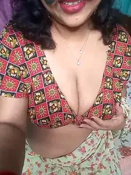 Laaly_Sona from StripChat