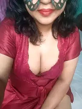 Laaly_Sona from StripChat