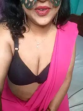 Laaly_Sona from StripChat