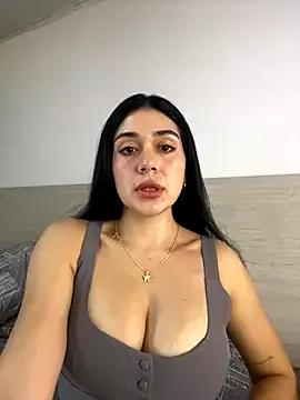 LaanaCooper from StripChat