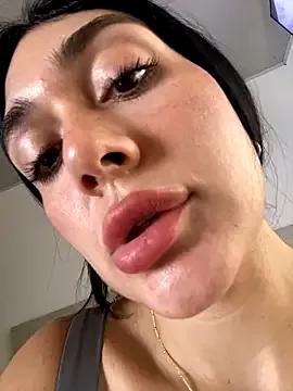 LaanaCooper from StripChat is Freechat