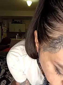 LaCristinatrans from StripChat is Freechat