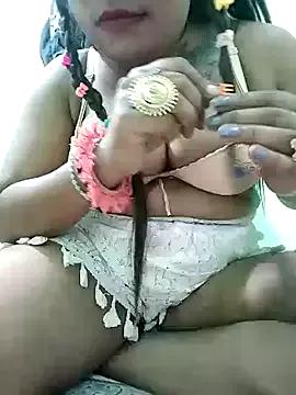 Laddotuba from StripChat