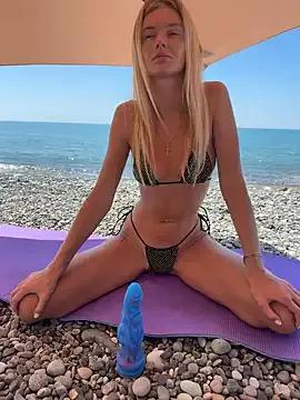 Lady_Liaa from StripChat is Freechat