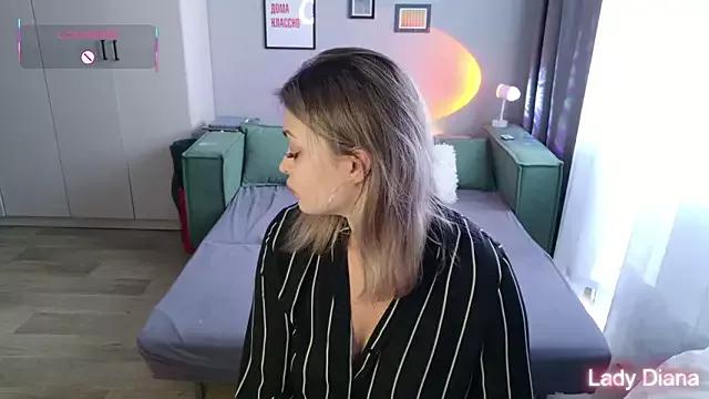 LadyDiLancaster from StripChat is Freechat