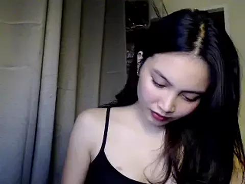 ladymiaxx from StripChat is Freechat